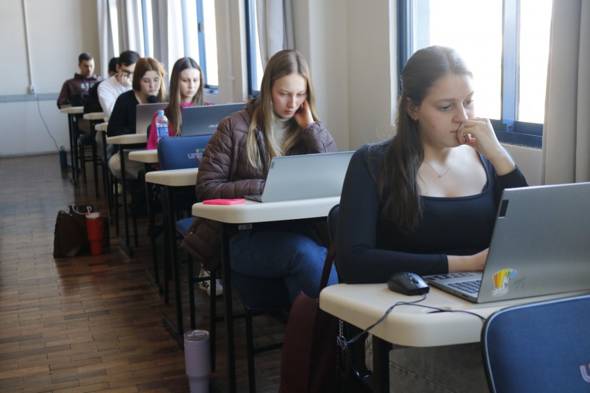 Estudantes da UNIPLAC em sala de aula